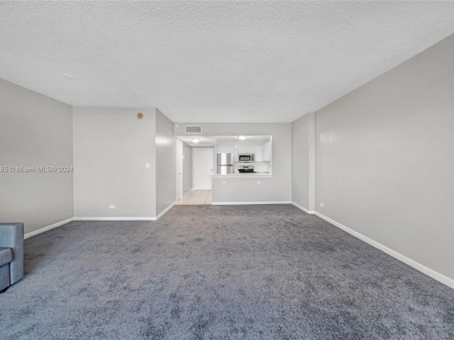 Продажа квартиры #1030 - фото 5611999