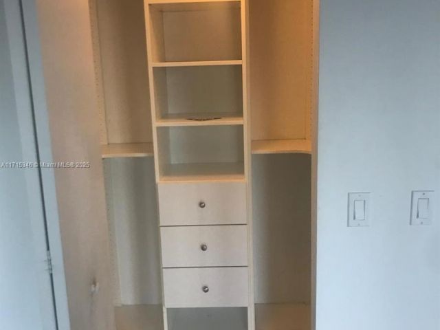 Продажа квартиры #1703 - фото 5619197