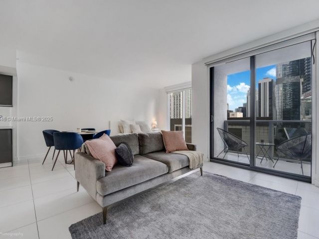 Продажа квартиры #1703 - фото 5619202