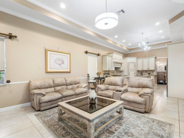 Дом в аренду по адресу 11538 Persimmon Boulevard - фото 6506534