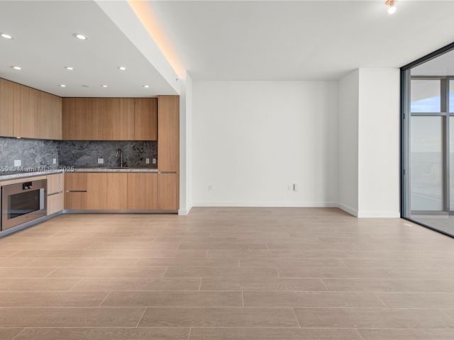 Продажа квартиры #1608 - фото 5693196