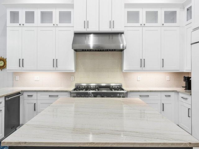 Продажа дома по адресу 17607 Bocaire Place - фото 6016578