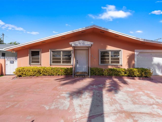 Продажа дома по адресу 4381 SW 5th Ter - фото 6215646