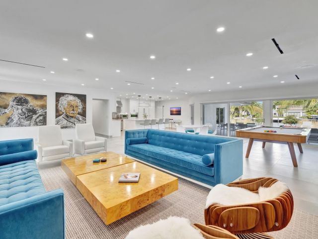 Продажа дома по адресу 41 S COMPASS DR - фото 6114067