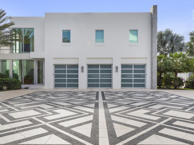 Продажа дома по адресу 7810 S Flagler Drive - фото 5751359