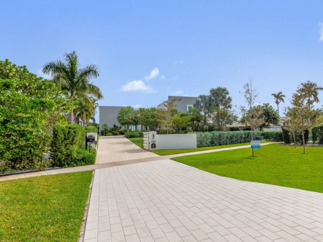Продажа дома по адресу 7810 S Flagler Drive - фото 5751366