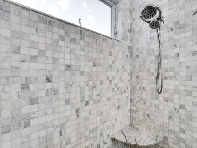 Продажа дома по адресу 540 NE 10th Ave - фото 5891507