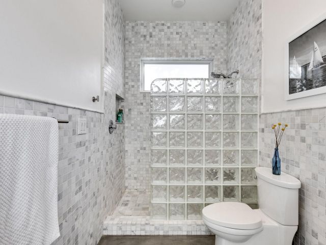 Продажа дома по адресу 540 NE 10th Ave - фото 5891508