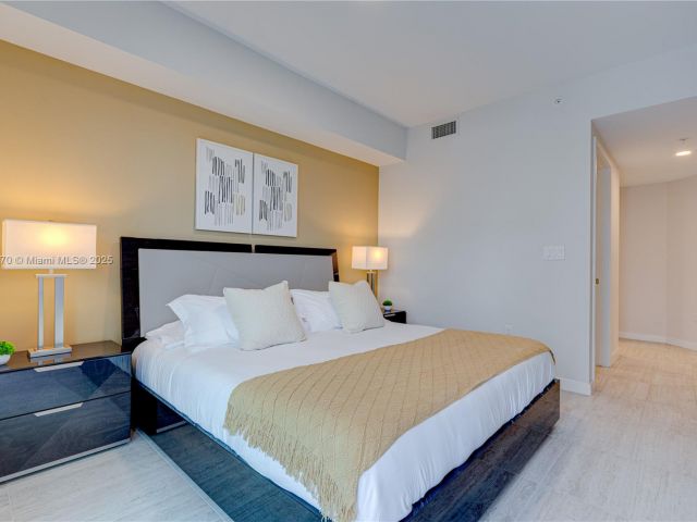 Продажа квартиры #N-717 - фото 5686717