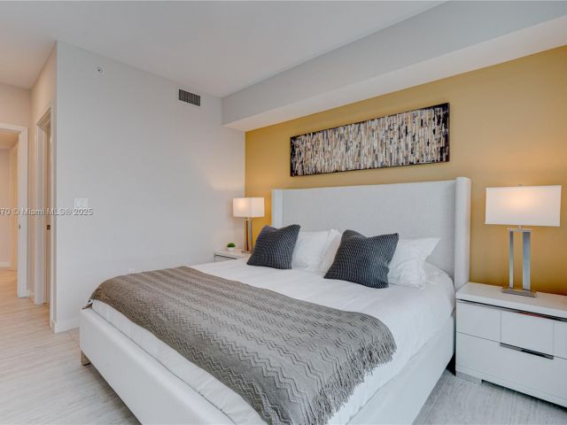 Продажа квартиры #N-717 - фото 5686718