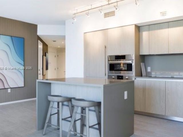 Продажа квартиры #R1202 - фото 5628502