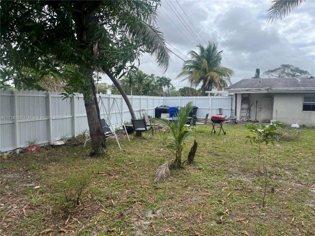 Продажа дома по адресу 2900 Davie Blvd - фото 5570104