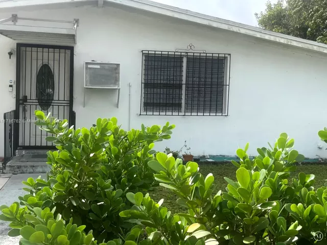 Продажа дома по адресу 2900 Davie Blvd - фото 5570106