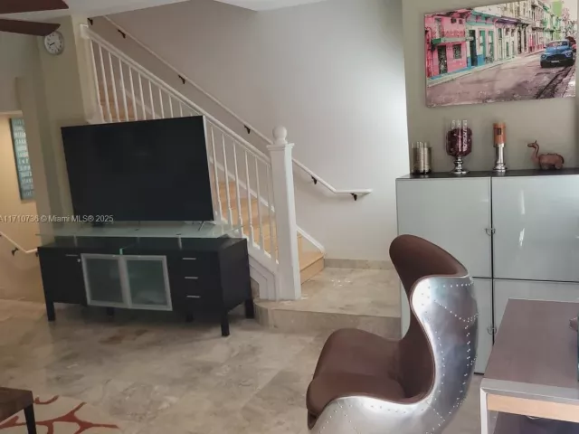 Продажа дома по адресу 2005 Oceanwalk Ter - фото 5577384