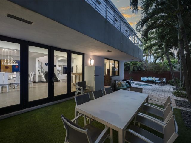 Продажа дома по адресу 2301 N Atlantic Blvd - фото 5802385