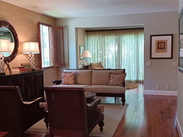 Дом в аренду по адресу 6688 Via Regina - фото 6252323