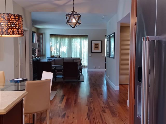 Дом в аренду по адресу 6688 Via Regina - фото 6252328