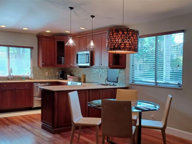 Дом в аренду по адресу 6688 Via Regina - фото 6252329