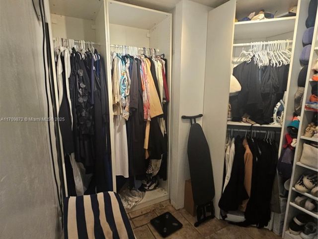 Продажа дома по адресу 14461 SW 152nd Ct - фото 5840456