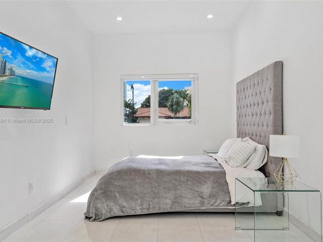 Продажа дома по адресу 201 Atlantic Ave - фото 5572330