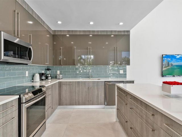 Продажа дома по адресу 201 Atlantic Ave - фото 5572334