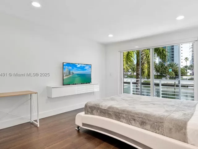 Продажа дома по адресу 201 Atlantic Ave - фото 8986913