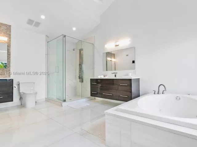 Продажа дома по адресу 201 Atlantic Ave - фото 8986933