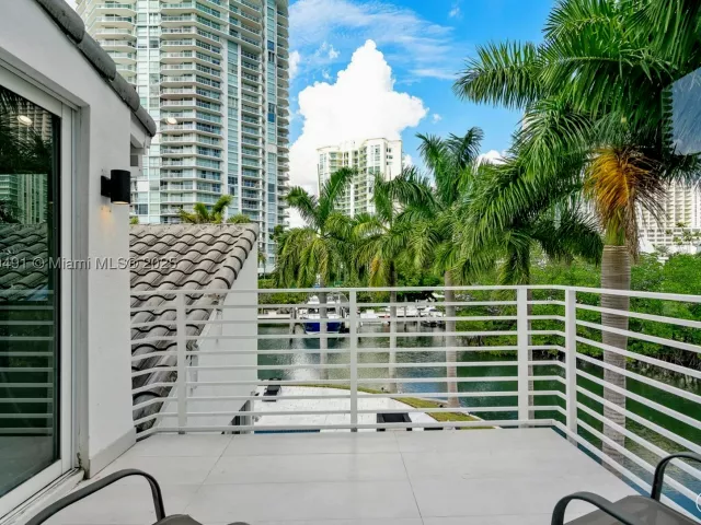 Продажа дома по адресу 201 Atlantic Ave - фото 8986938