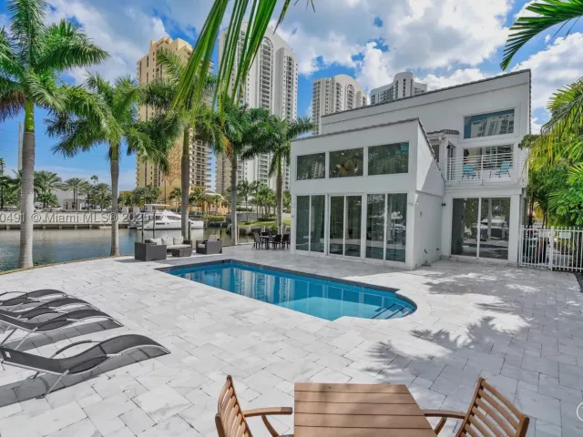 Продажа дома по адресу 201 Atlantic Ave - фото 8986940