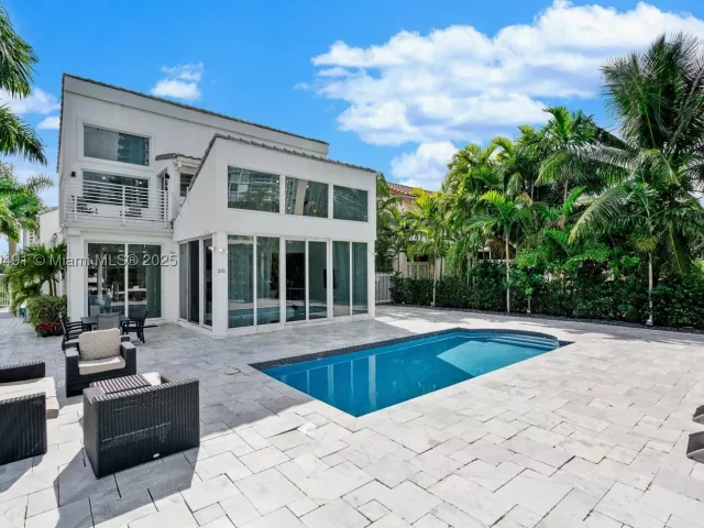 Продажа дома по адресу 201 Atlantic Ave - фото 8986944