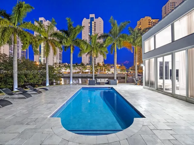 Продажа дома по адресу 201 Atlantic Ave - фото 8986948