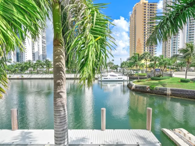 Продажа дома по адресу 201 Atlantic Ave - фото 8986952