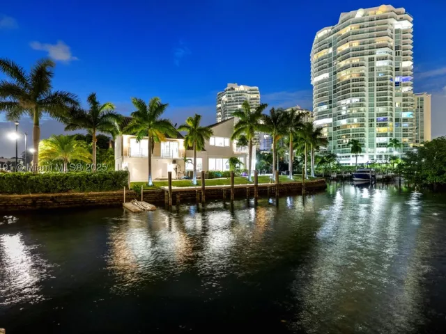 Продажа дома по адресу 201 Atlantic Ave - фото 8986957