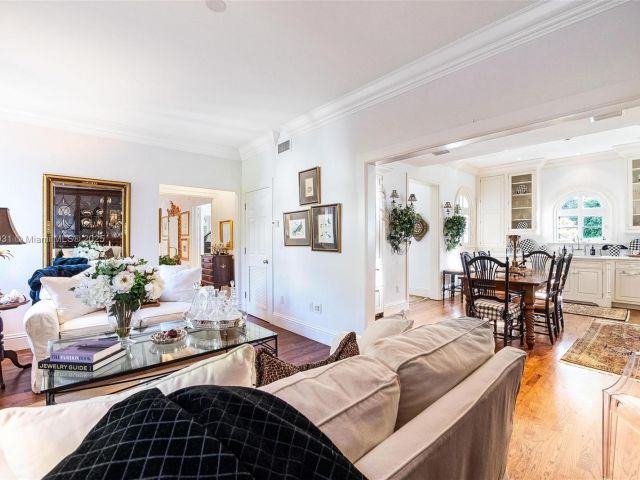 Продажа дома по адресу 1033 Hardee Rd - фото 5888729