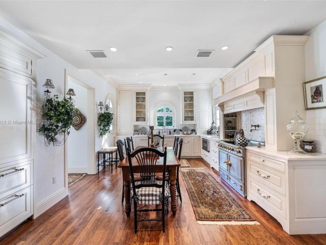 Продажа дома по адресу 1033 Hardee Rd - фото 5888730