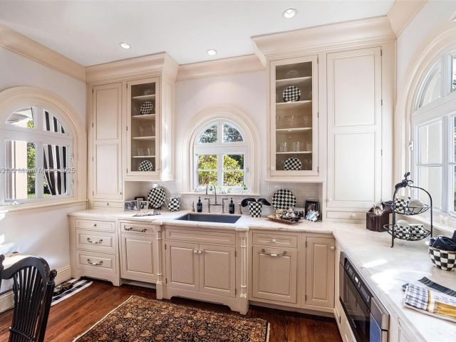 Продажа дома по адресу 1033 Hardee Rd - фото 5888733