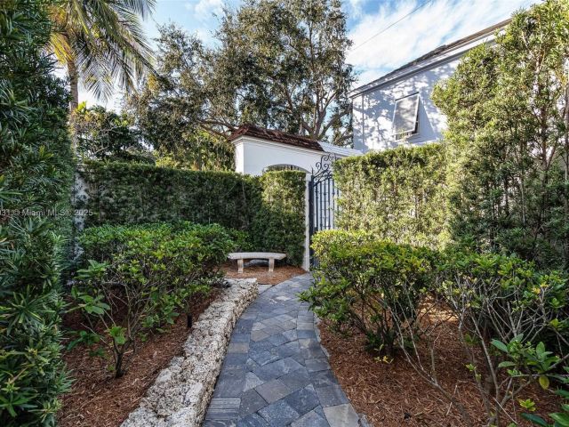 Продажа дома по адресу 1033 Hardee Rd - фото 5888744