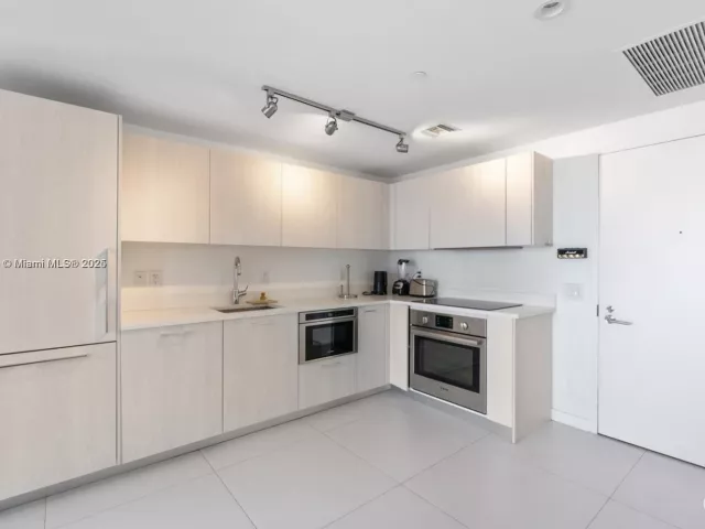 Продажа квартиры #2109 - фото 5653612