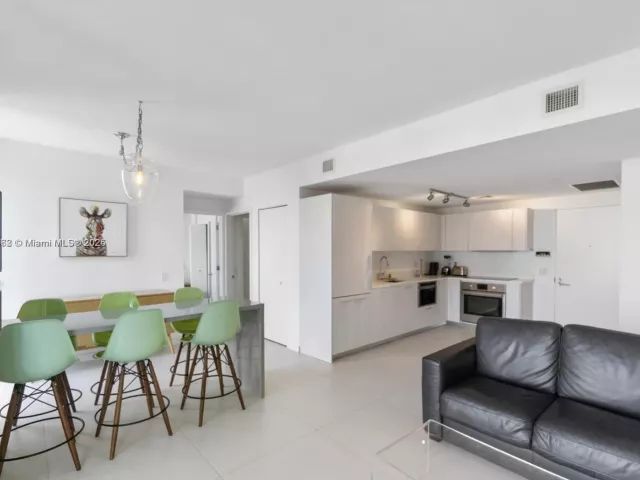 Продажа квартиры #2109 - фото 5653615