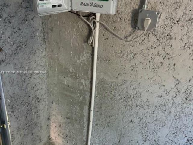 Продажа дома по адресу 2915 NW 7th Ct - фото 5570014