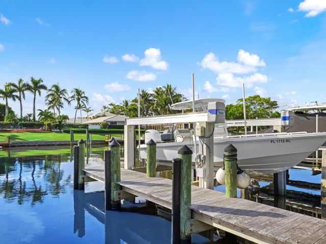 Продажа дома по адресу 222 Arlington Road - фото 5751332