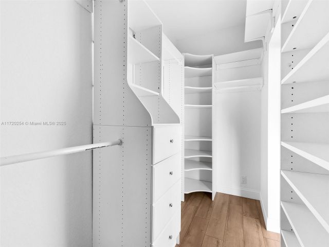 Продажа дома по адресу 6301 NE 20 Ter - фото 5569671