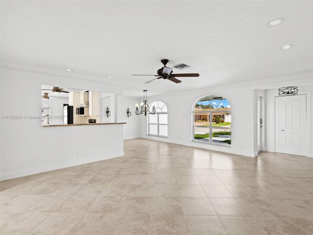 Продажа дома по адресу 6301 NE 20 Ter - фото 5569682