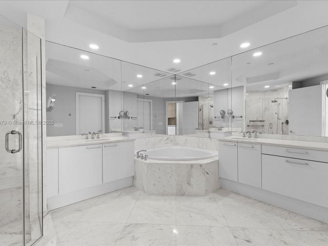 Продажа квартиры #1702 - фото 5638364