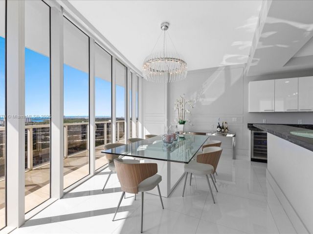 Продажа квартиры #1702 - фото 5638372