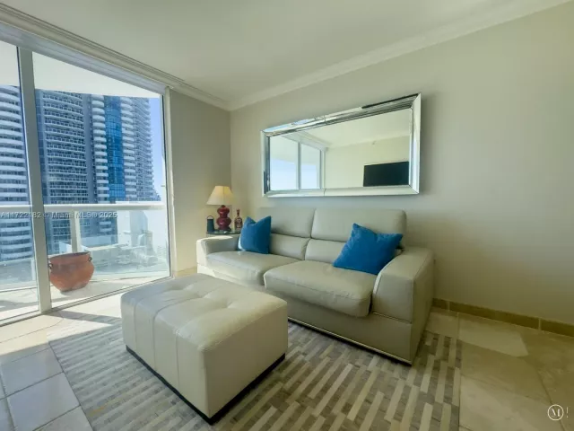 Квартира в аренду номер1506 - фото 5681535