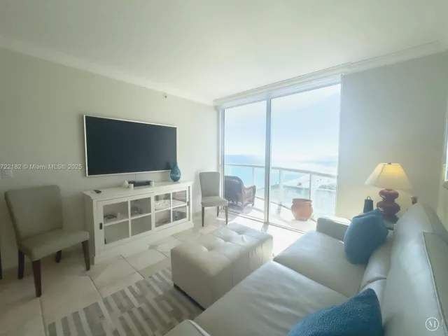 Квартира в аренду номер1506 - фото 5681536