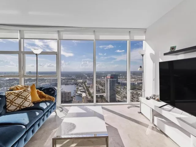 Продажа квартиры #4507 - фото 6183604