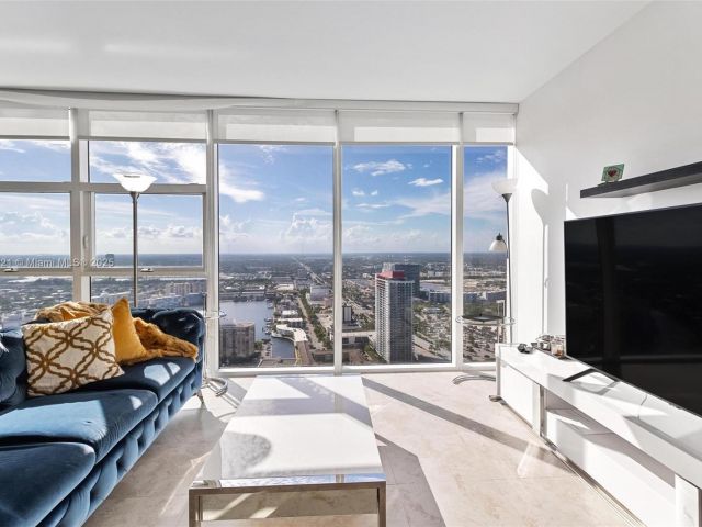 Продажа квартиры #4507 - фото 6183604