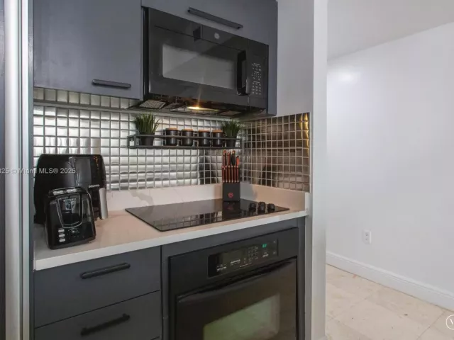 Продажа квартиры #1712 - фото 6152065